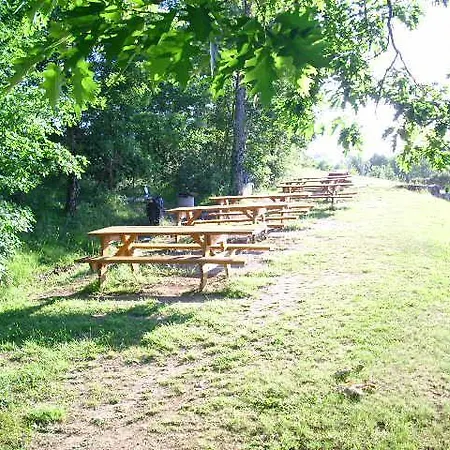 Chalet Le Candy * Monclar-de-Quercy